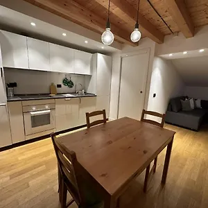 house-pm-26-via-riccardo-morbelli.it-romehotels.com/